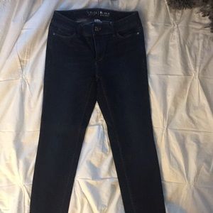 White House Black Market skinny jeans🌻